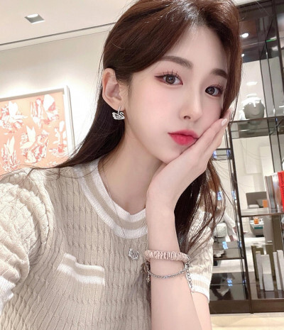 出会いたがりのサクラ「美杏₋みあ」