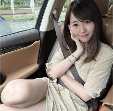 美熟の彩りのサクラ「吉岡美穂」