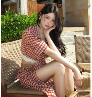 女所長：吉沢 美桜
