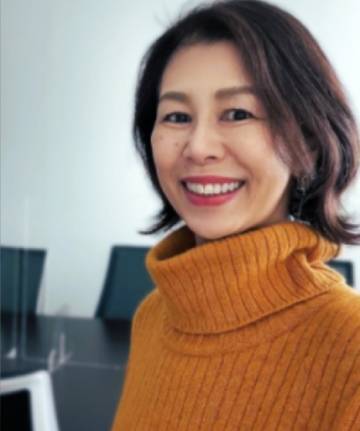 広岡 由美子